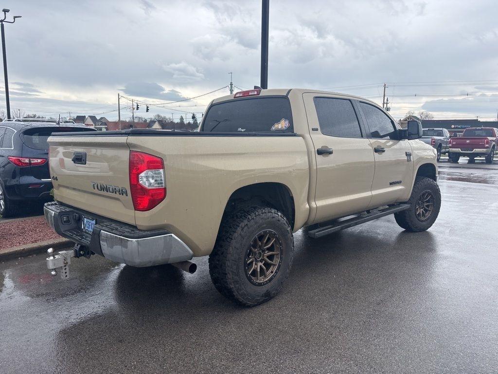 Toyota Tundra  2020