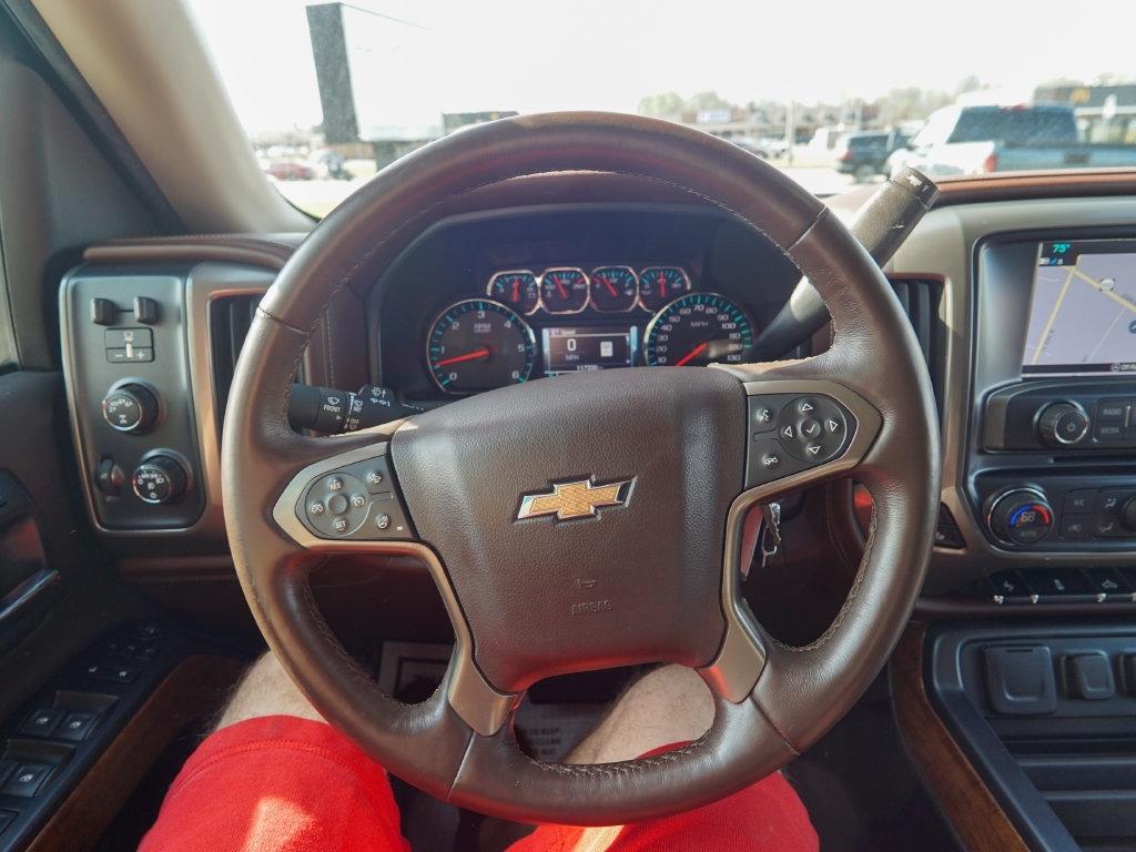 Chevrolet Silverado photo 20