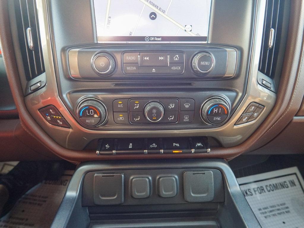 Chevrolet Silverado photo 25