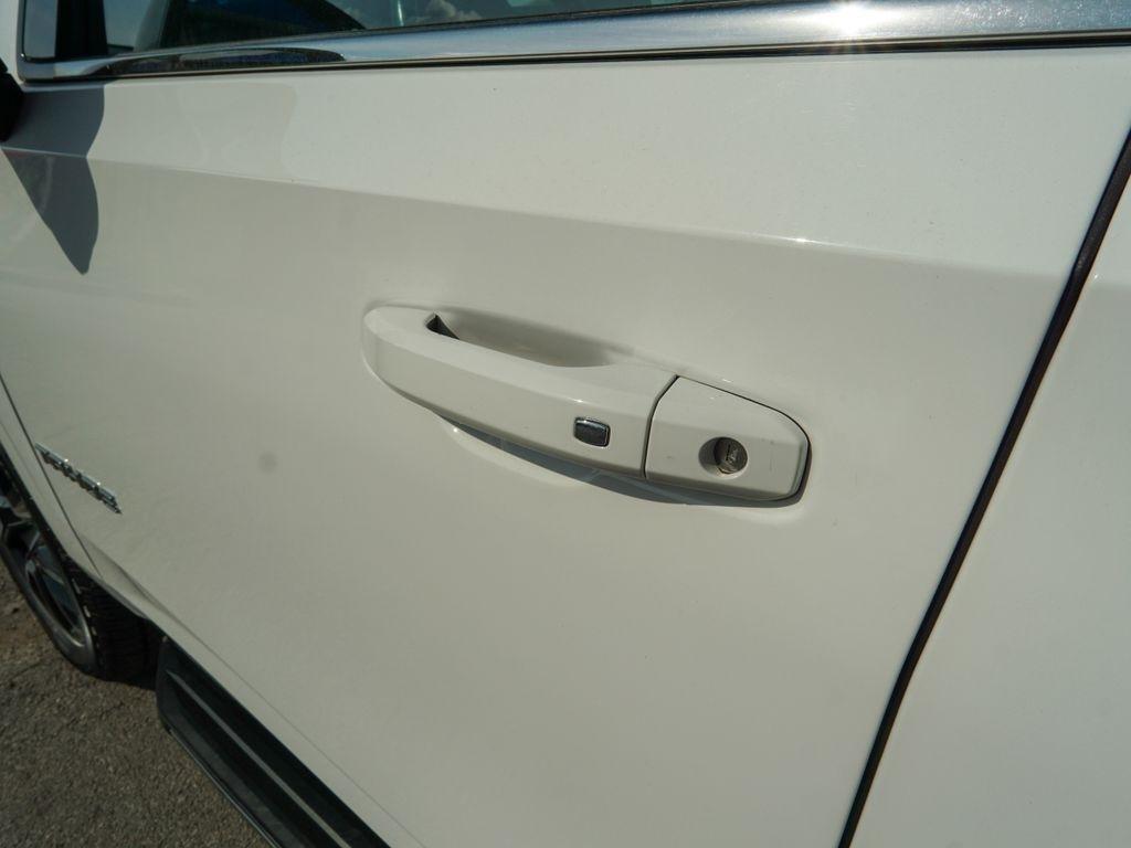 Chevrolet Tahoe  2021