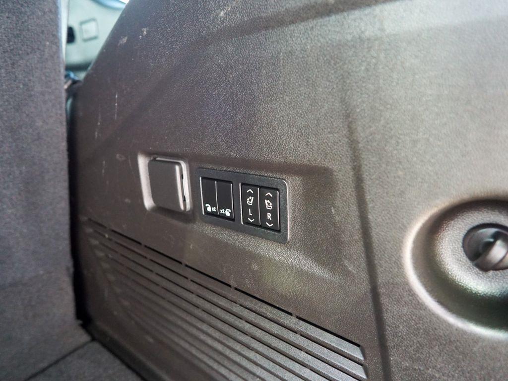 Chevrolet Tahoe  2021