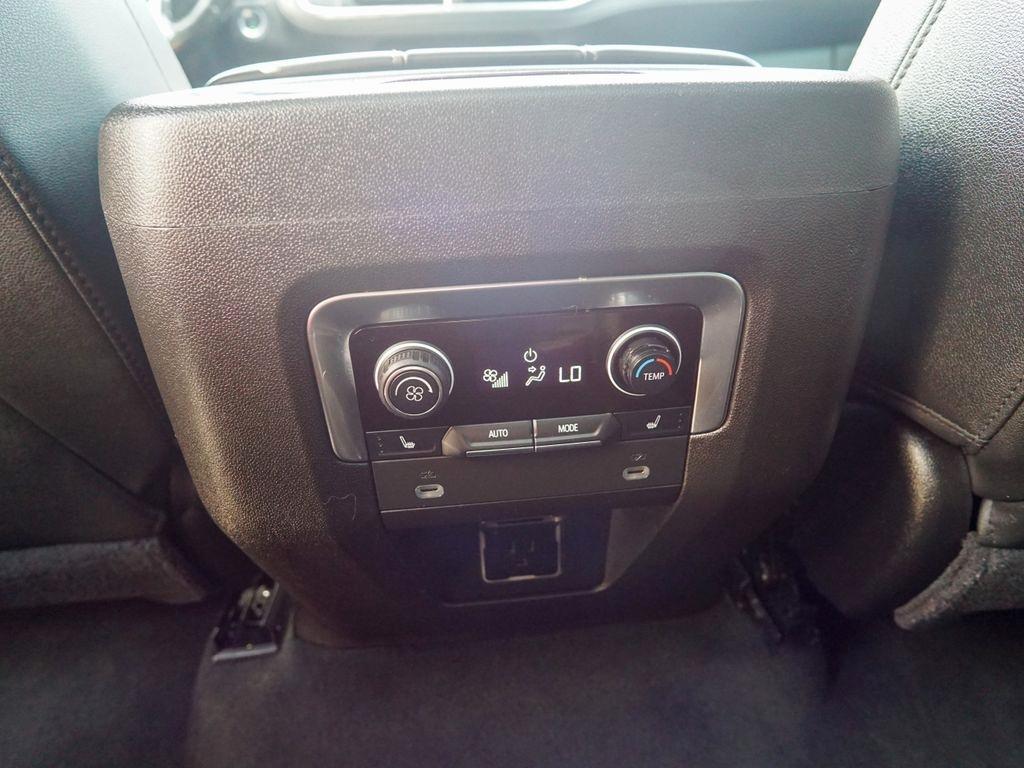 Chevrolet Tahoe  2021