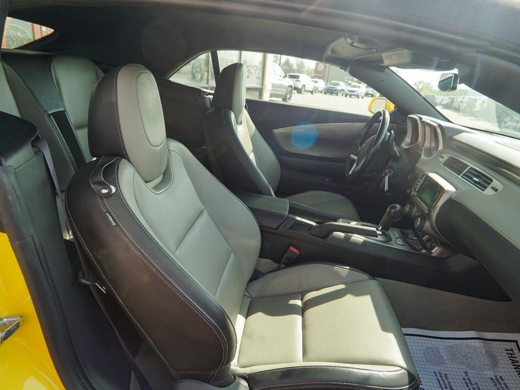 Chevrolet Camaro  2015