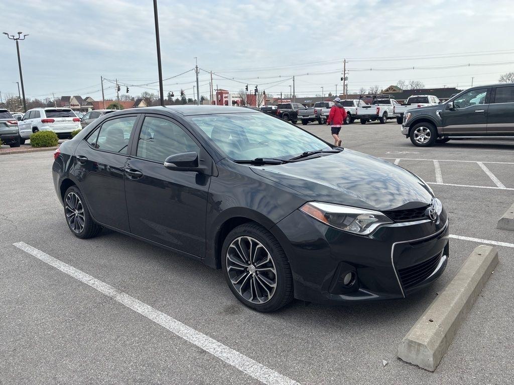 Toyota Corolla  2014