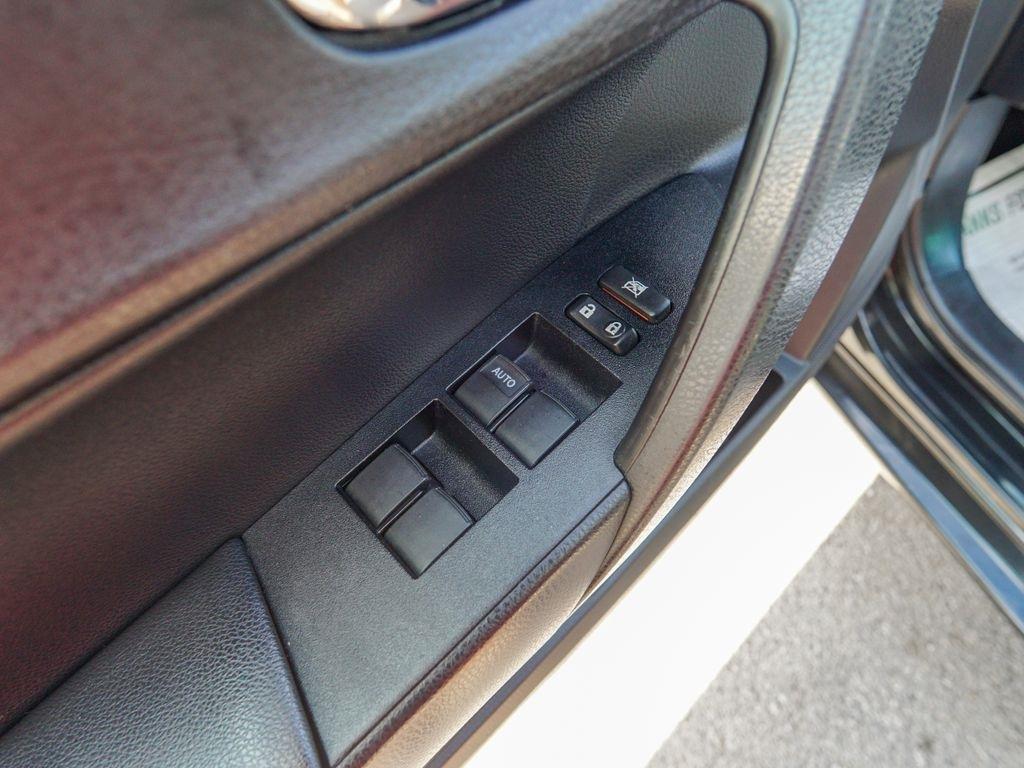 Toyota Corolla  2014