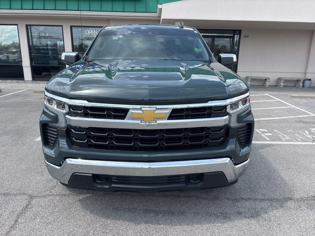 Chevrolet Silverado 1500  2025