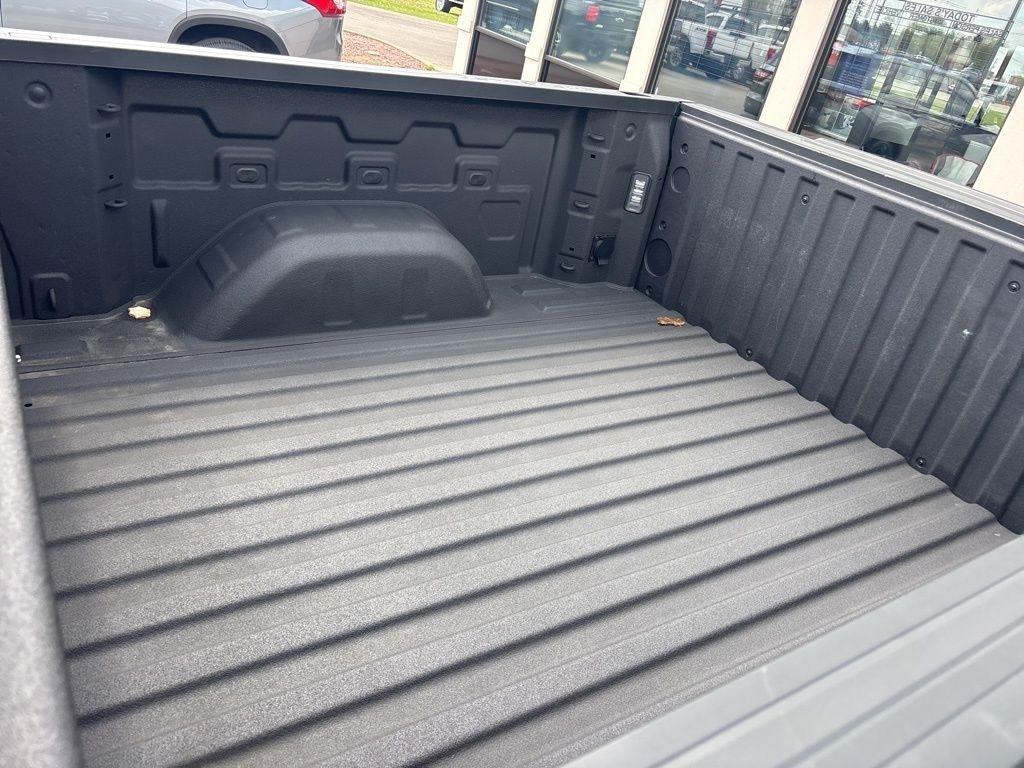 Chevrolet Silverado 1500  2025