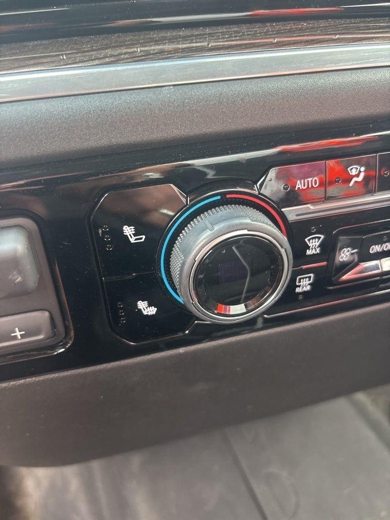 Chevrolet Silverado 1500  2025