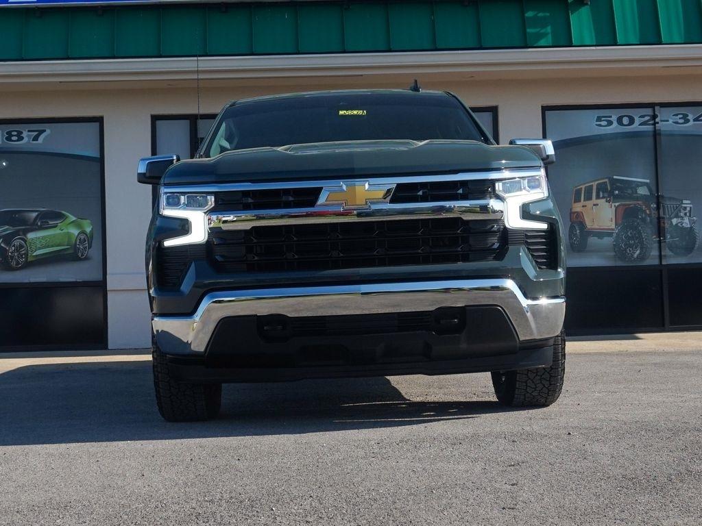 Chevrolet Silverado 1500  2025