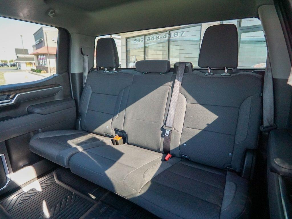 Chevrolet Silverado 1500  2025