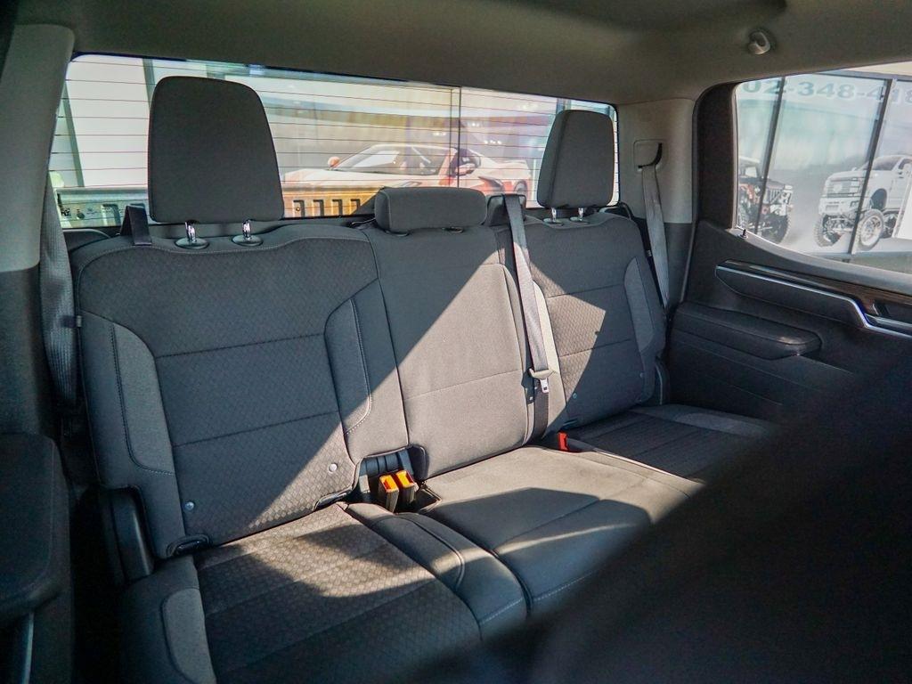 Chevrolet Silverado 1500  2025