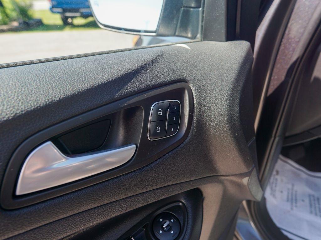 Ford Escape  2016