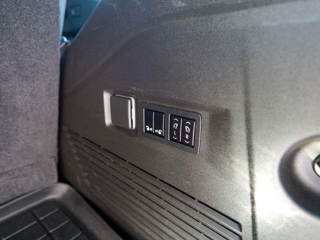 Chevrolet Tahoe  2021