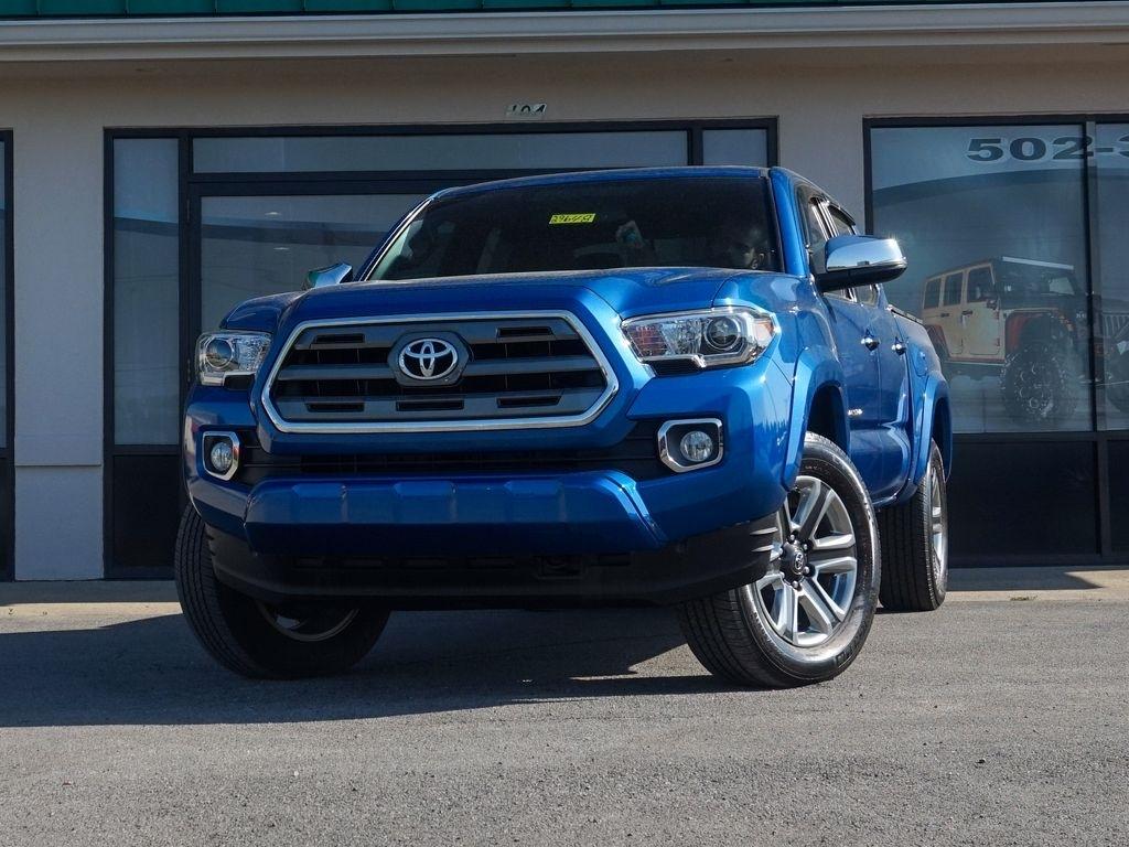 Toyota Tacoma  2017