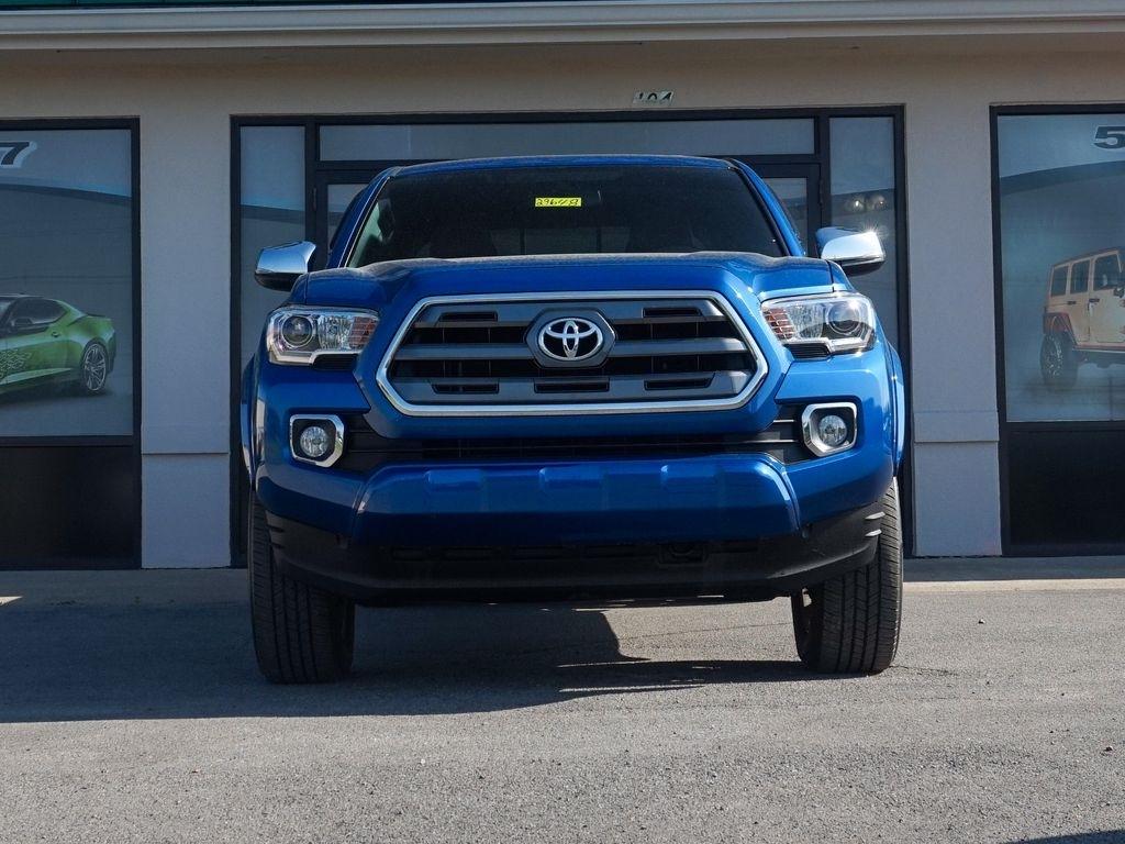 Toyota Tacoma  2017