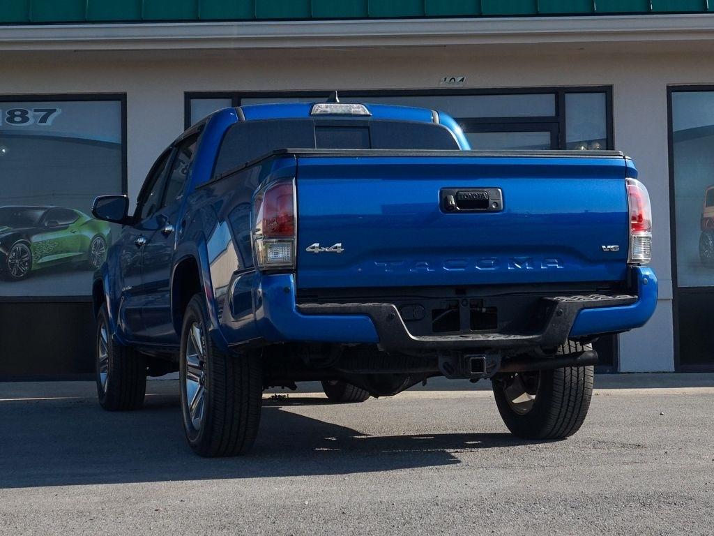 Toyota Tacoma  2017
