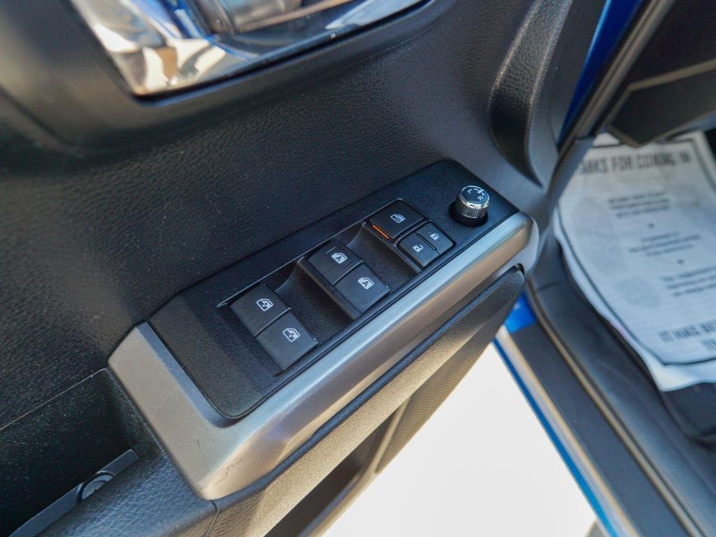 Toyota Tacoma  2017