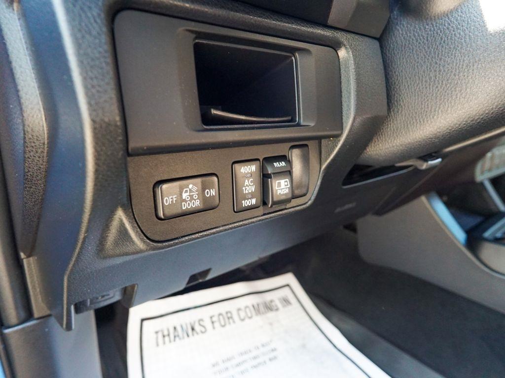 Toyota Tacoma  2017