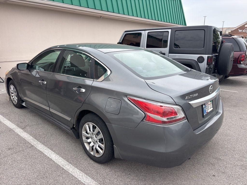 Nissan Altima  2015