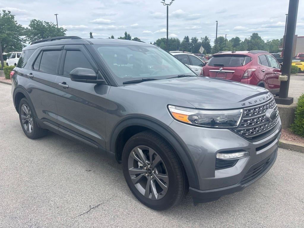 2022 Ford Explorer XLT 4WD's photo