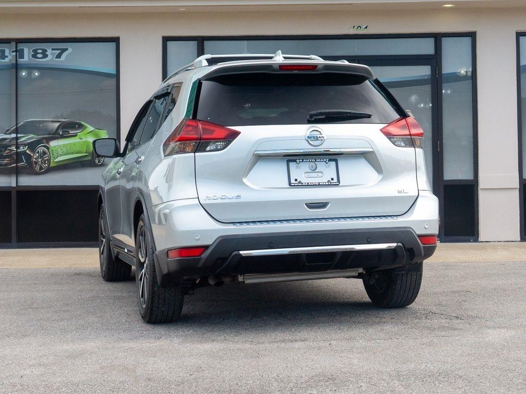 Nissan Rogue  2020
