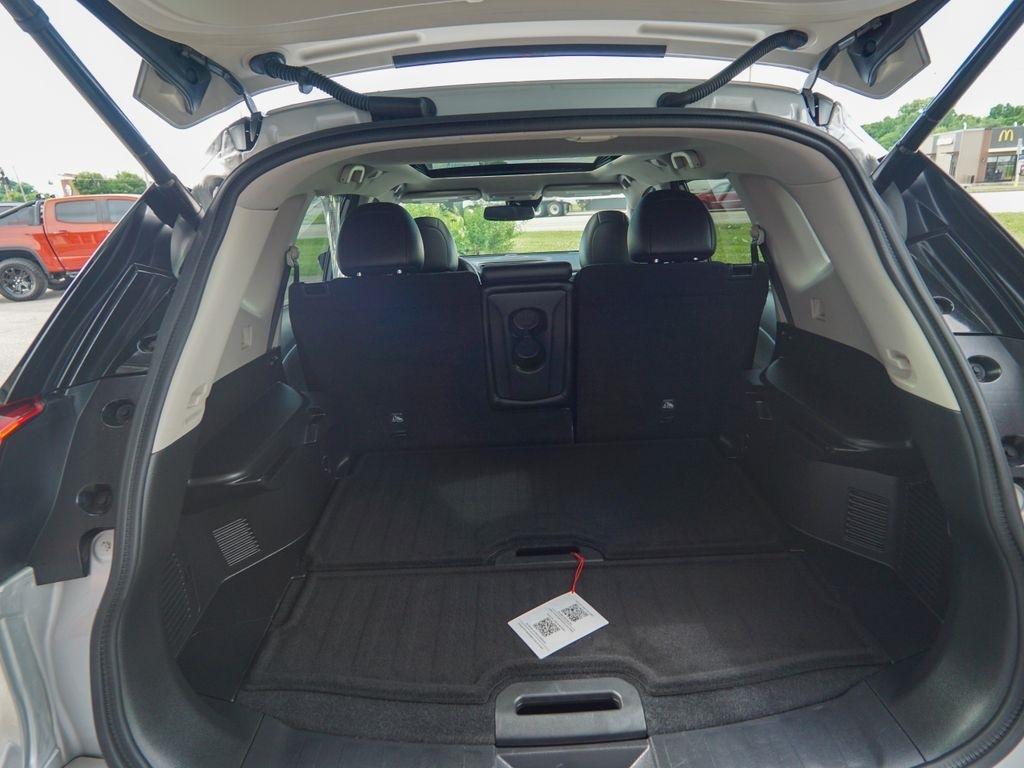 Nissan Rogue  2020