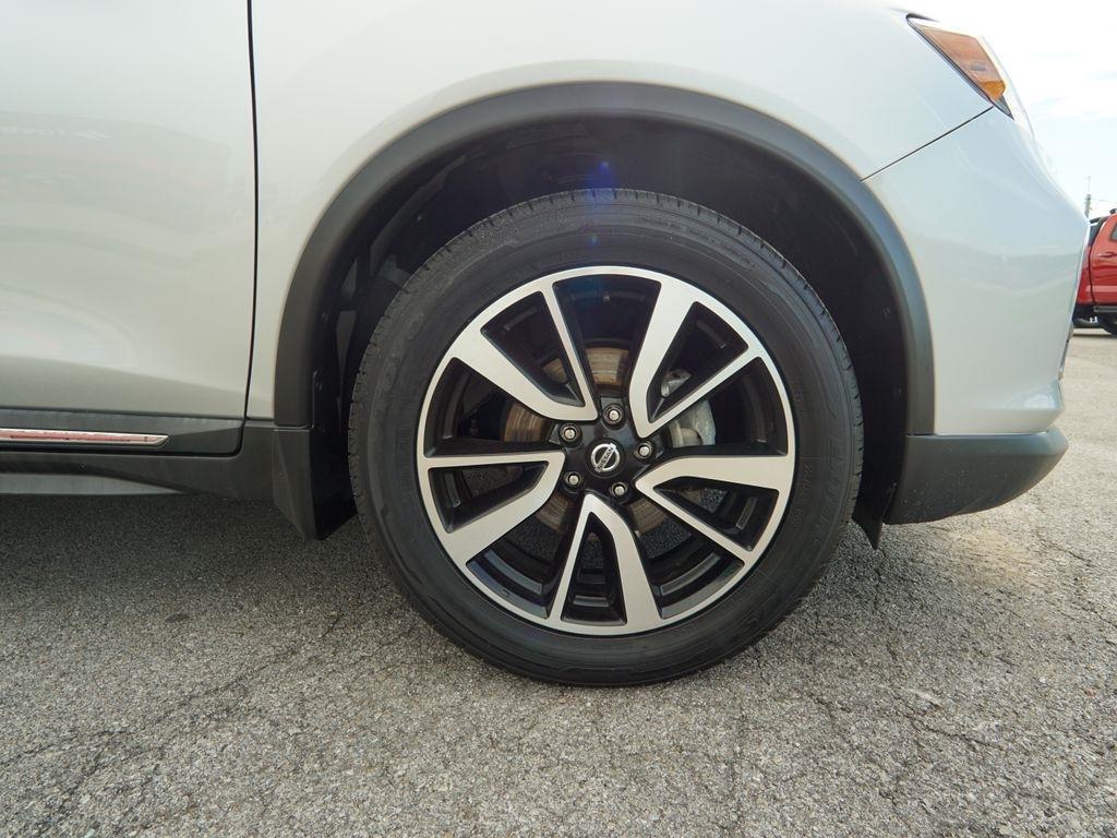 Nissan Rogue  2020