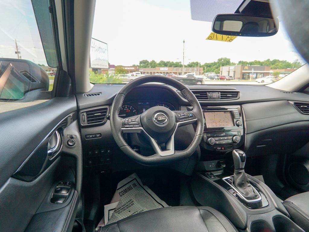 Nissan Rogue  2020