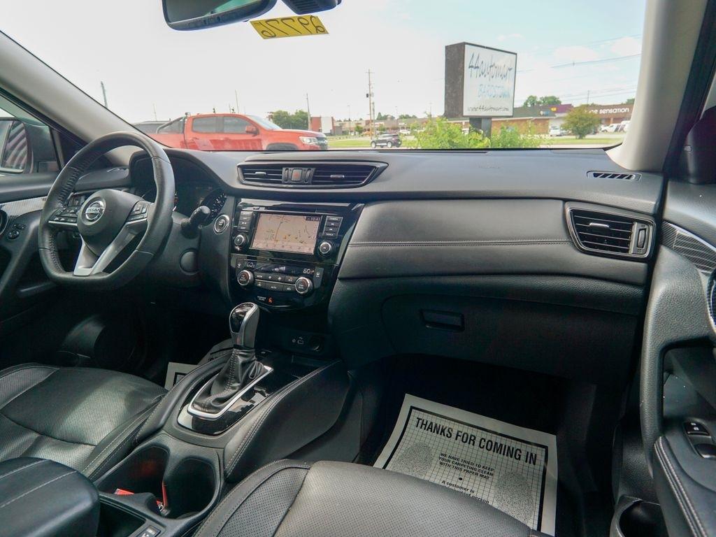 Nissan Rogue  2020