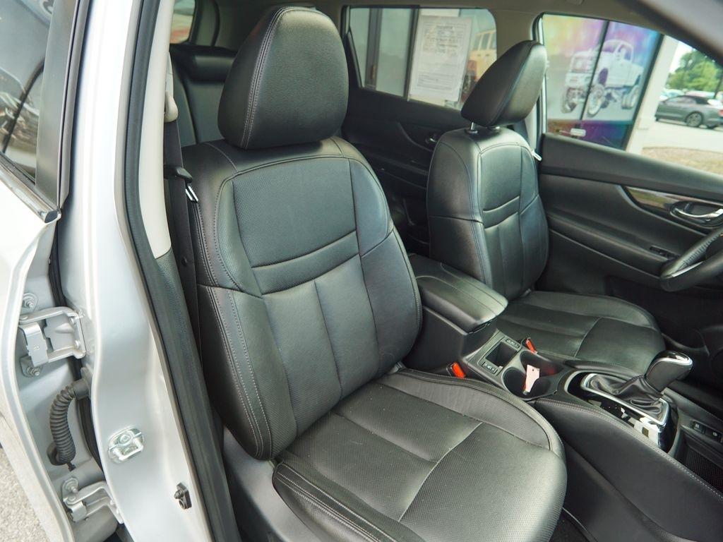 Nissan Rogue  2020