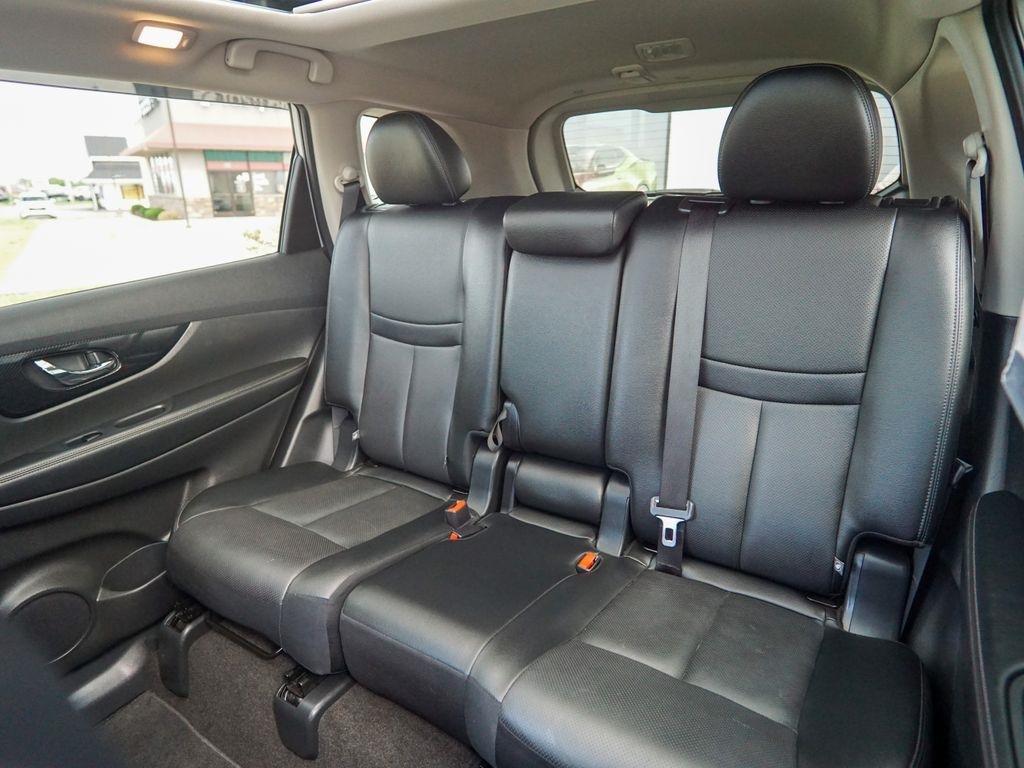 Nissan Rogue  2020
