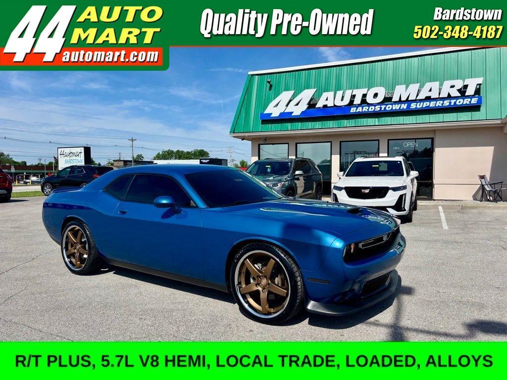 2022 Dodge Challenger R/T's photo