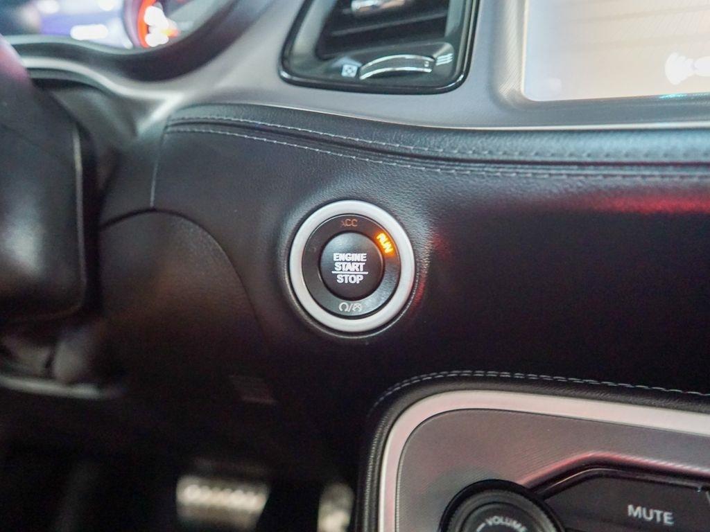 Dodge Challenger  2022