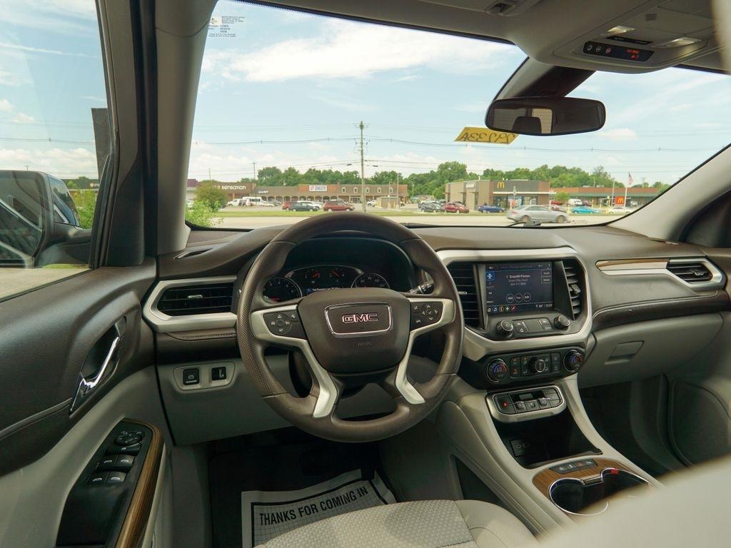 GMC Acadia  2021