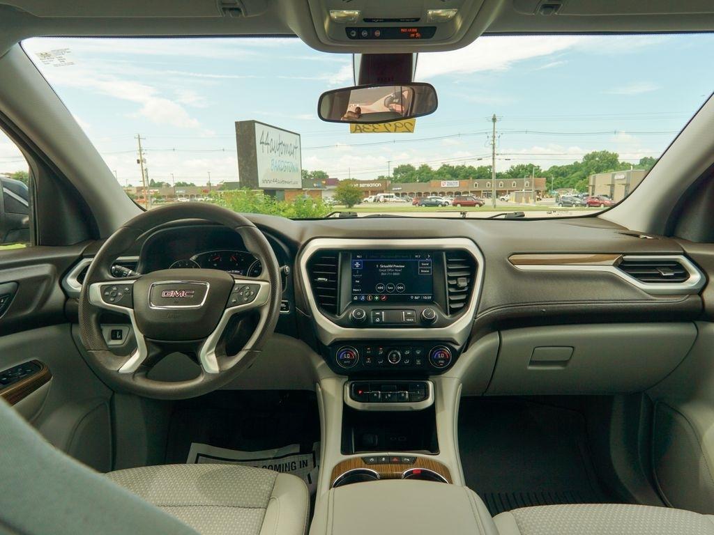 GMC Acadia  2021