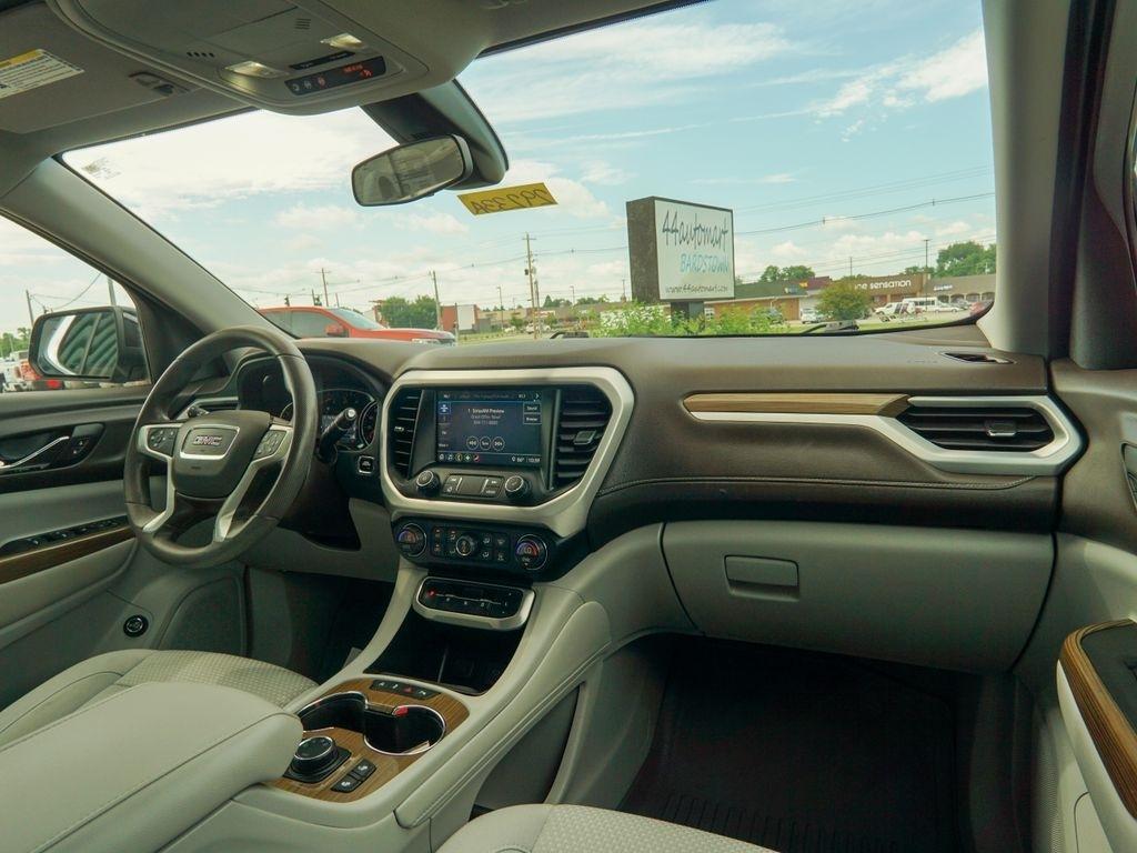 GMC Acadia  2021