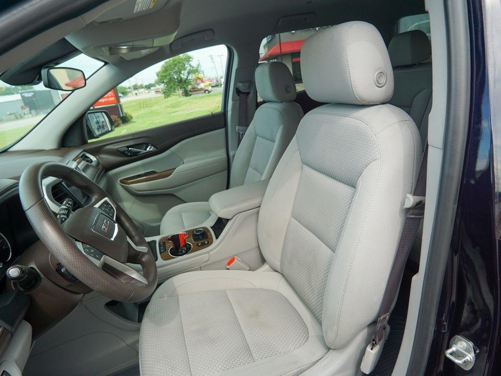 GMC Acadia  2021