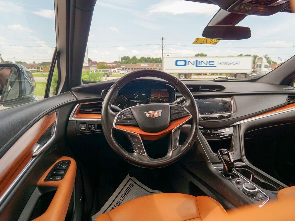 Cadillac XT5  2021