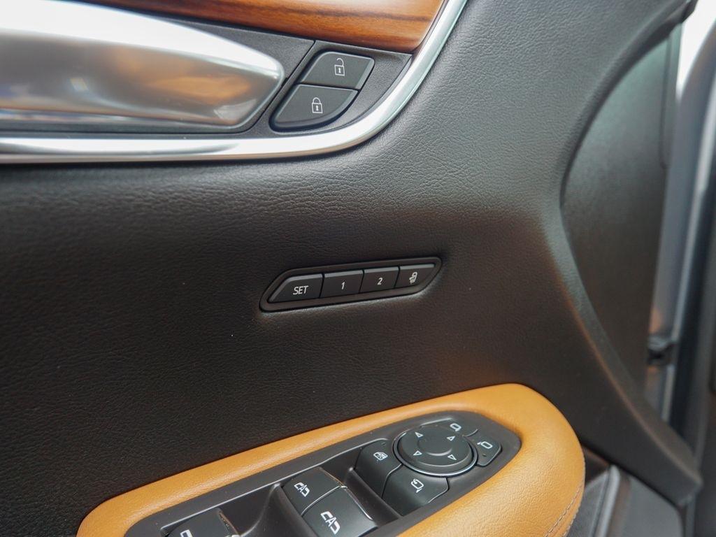 Cadillac XT5  2021