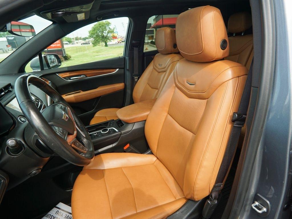 Cadillac XT5  2021