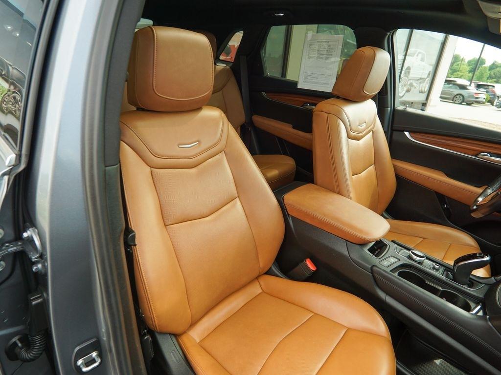 Cadillac XT5  2021