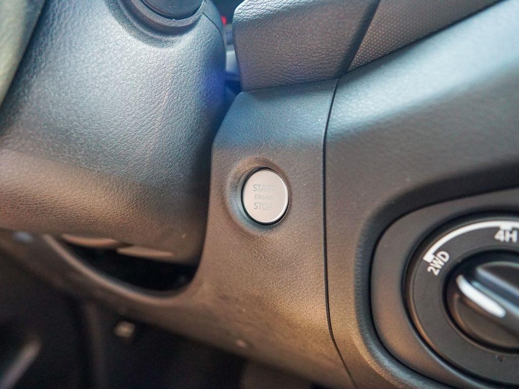 Nissan Frontier  2022