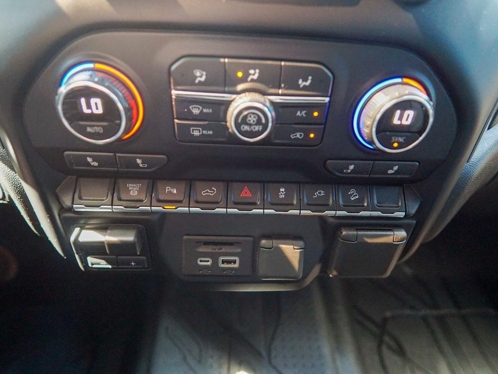 Chevrolet Silverado 2500HD  2021