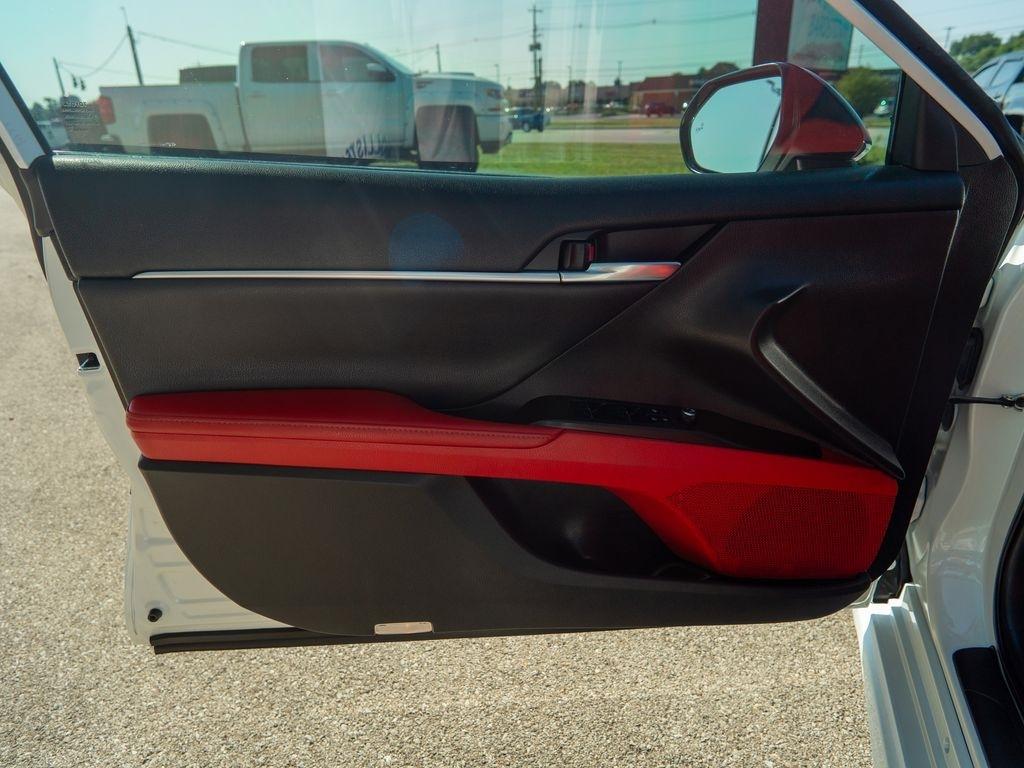 Toyota Camry  2022
