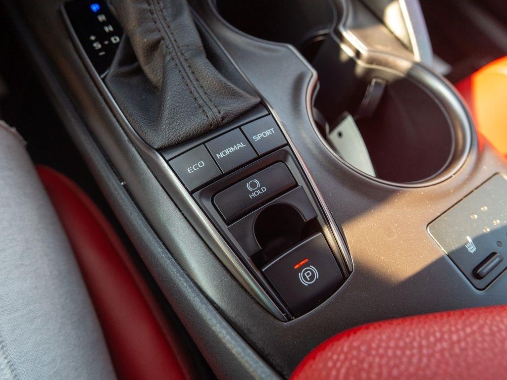 Toyota Camry  2022