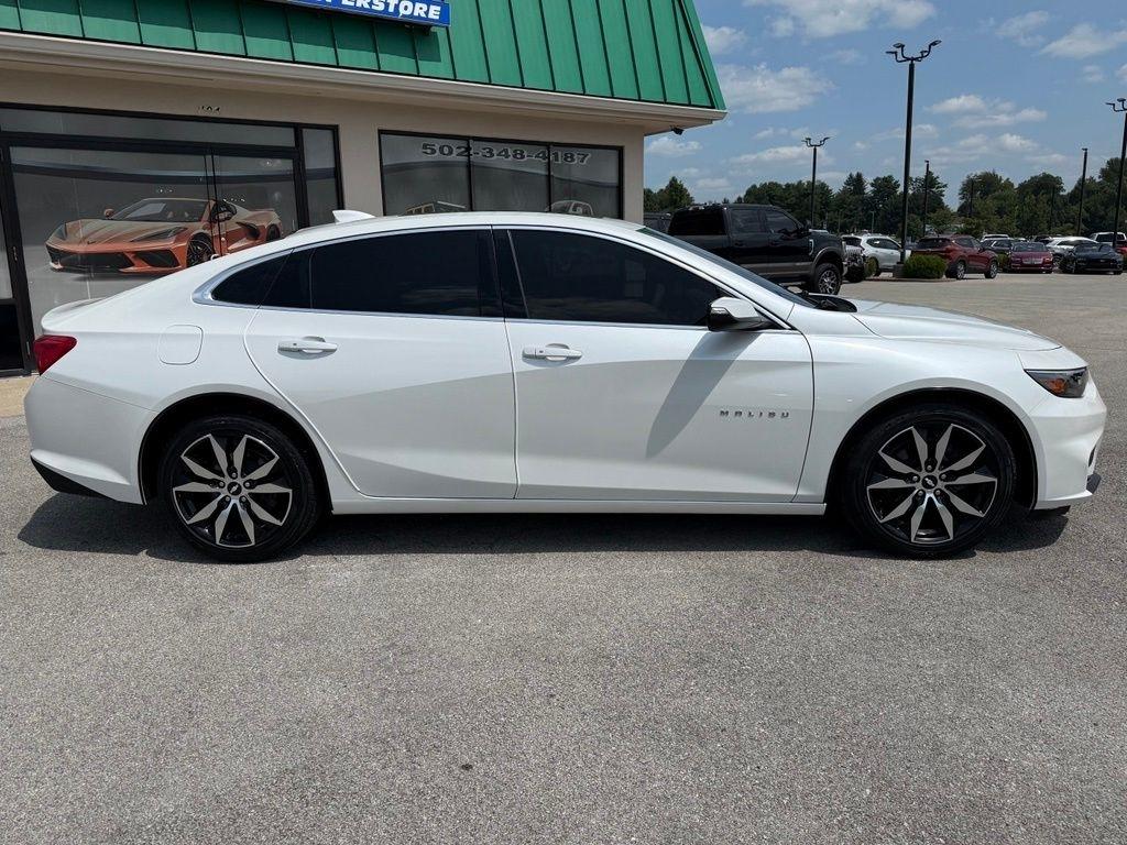 Chevrolet Malibu  2017