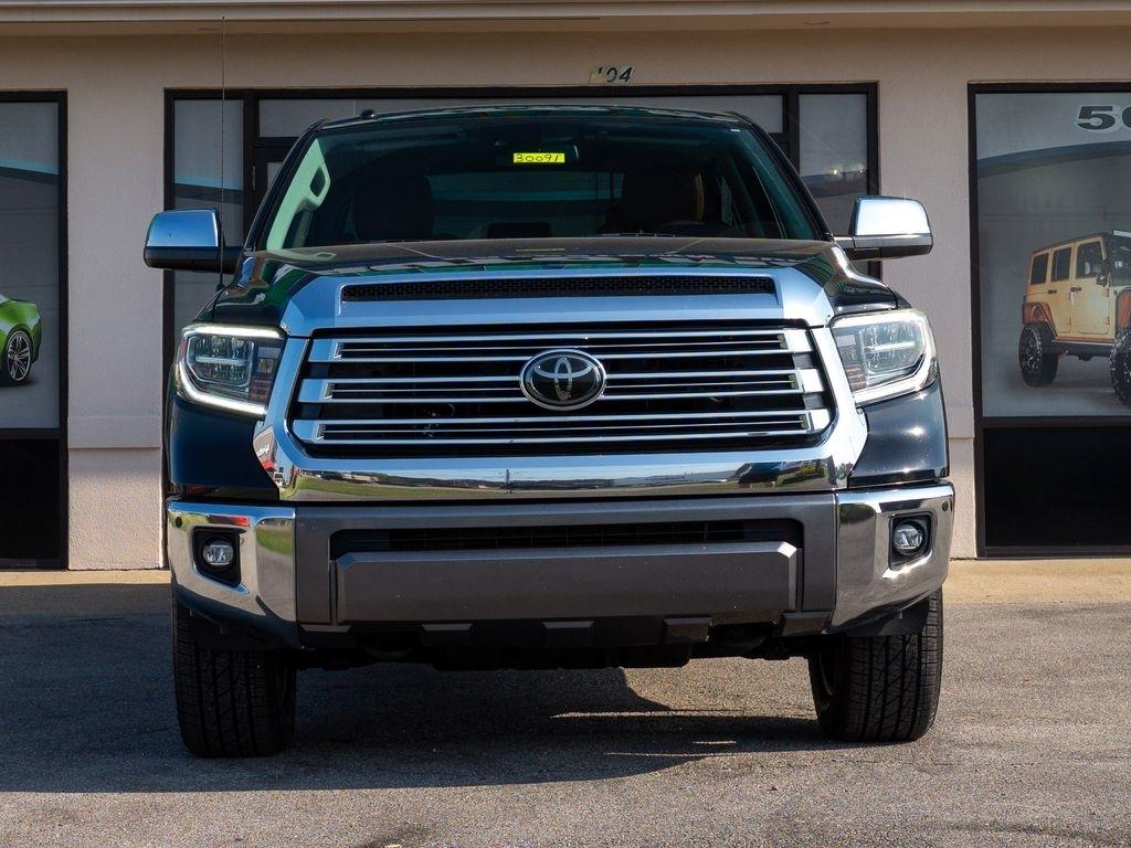 Toyota Tundra  2018