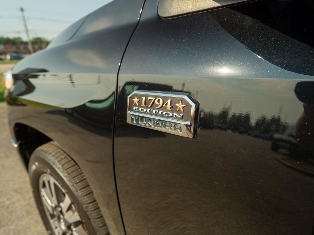 Toyota Tundra  2018