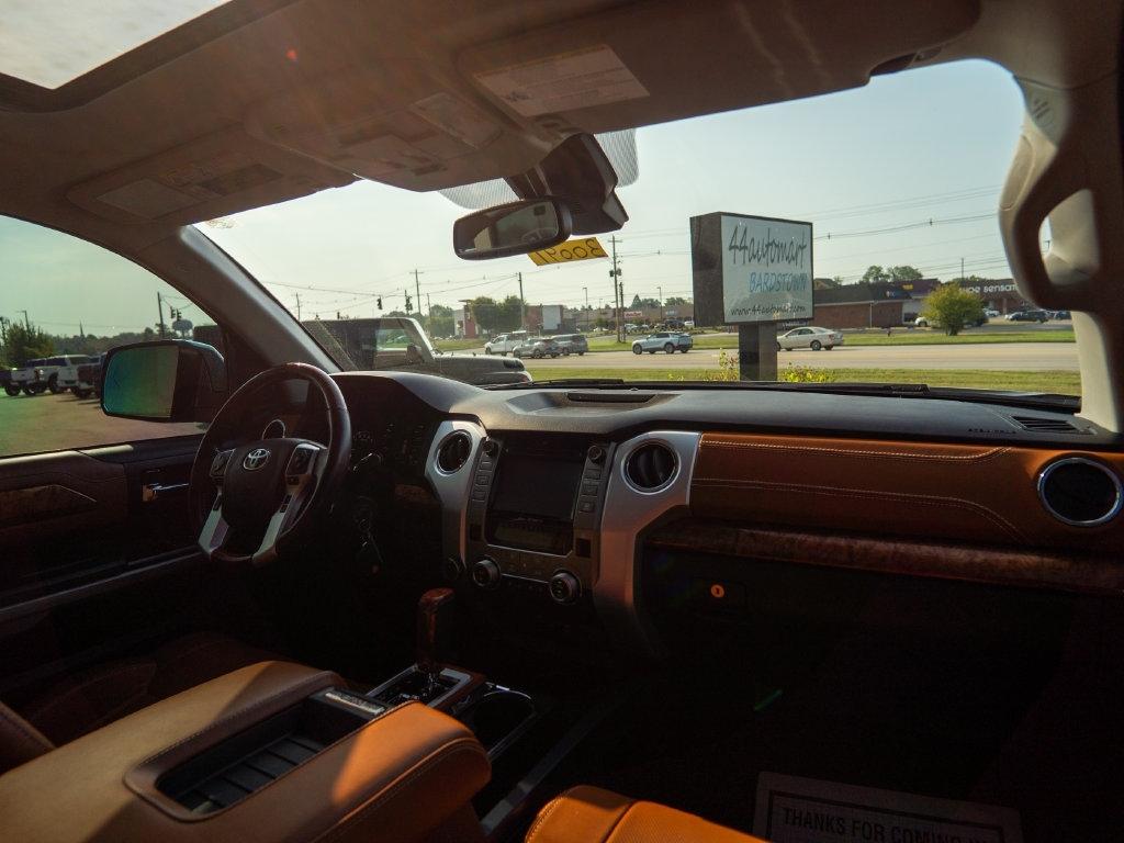 Toyota Tundra  2018