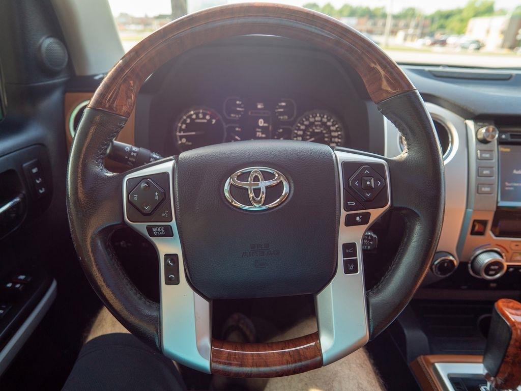 Toyota Tundra  2018